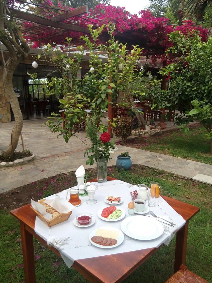 Hotel Dougas อาร์คูดี ภายนอก รูปภาพ